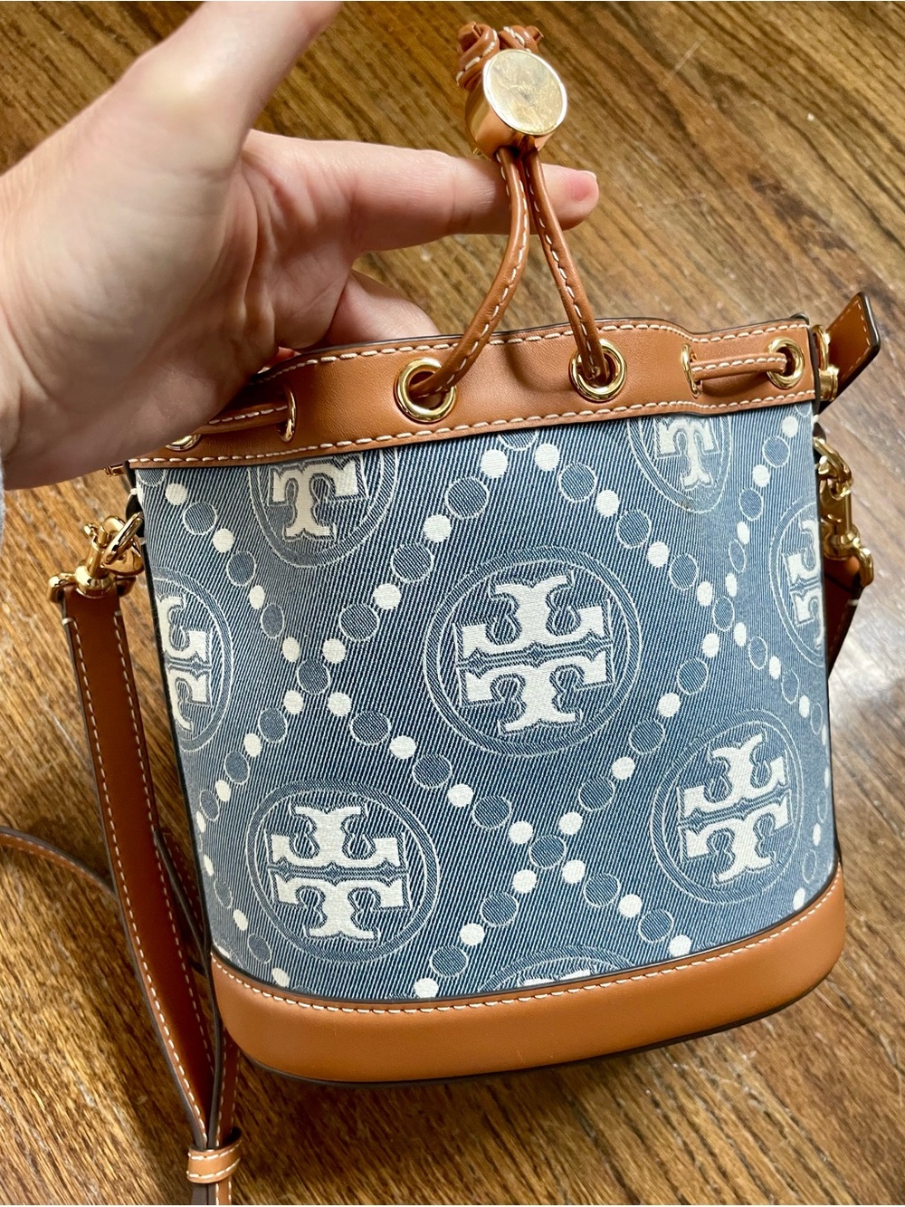 Tory Burch Monogram Bucket Bag - Picture 13 of 14